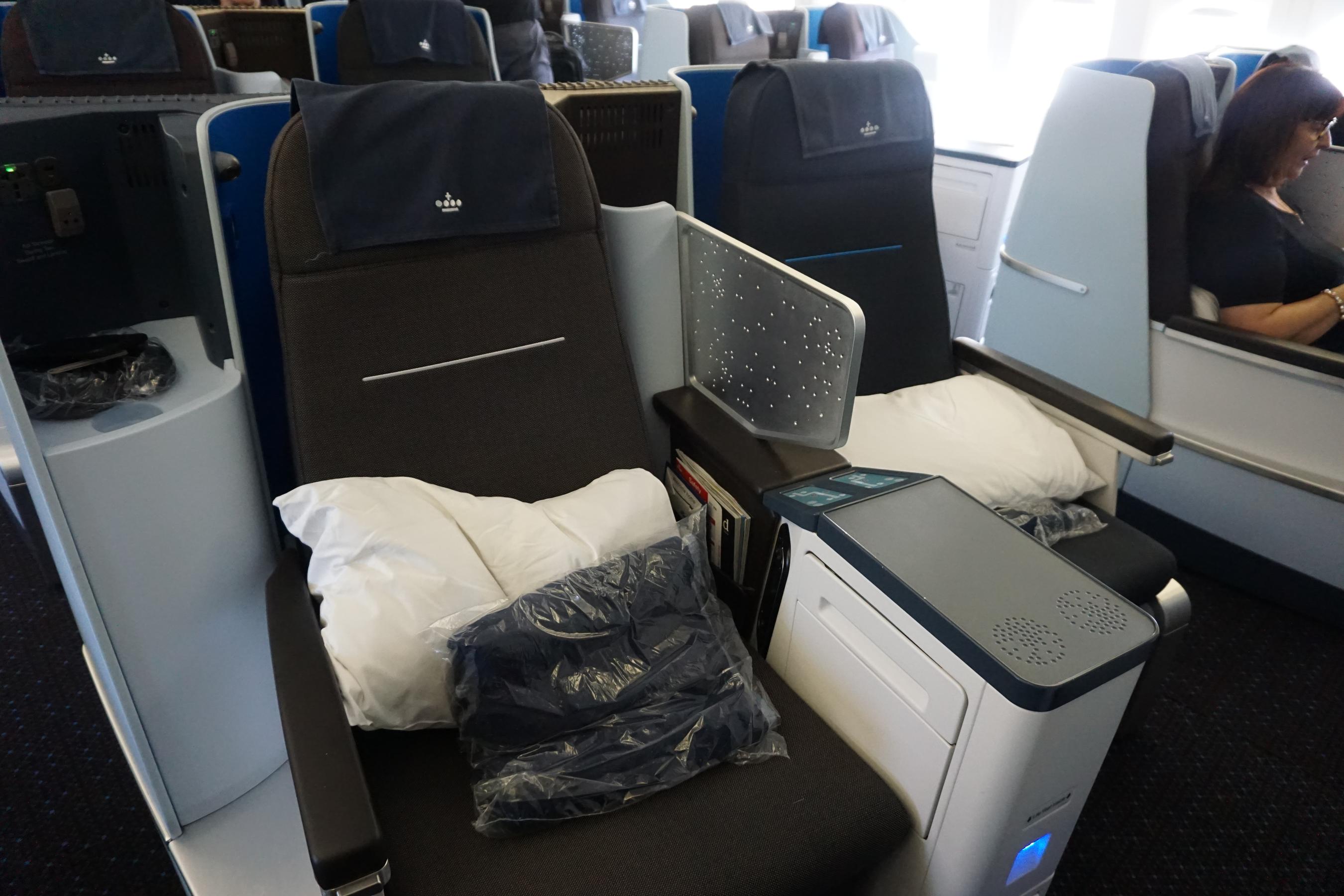 klm business class seats review